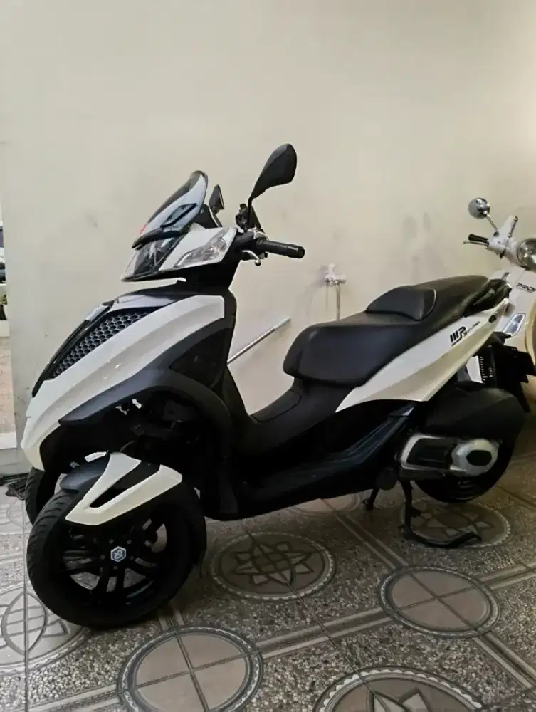 Piaggio MP3 Yourban 300cc