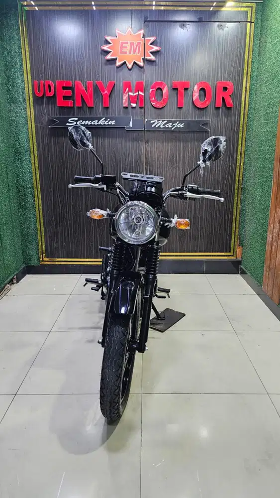 UD ENY MOTOR - Kawasaki W175 thn 2023