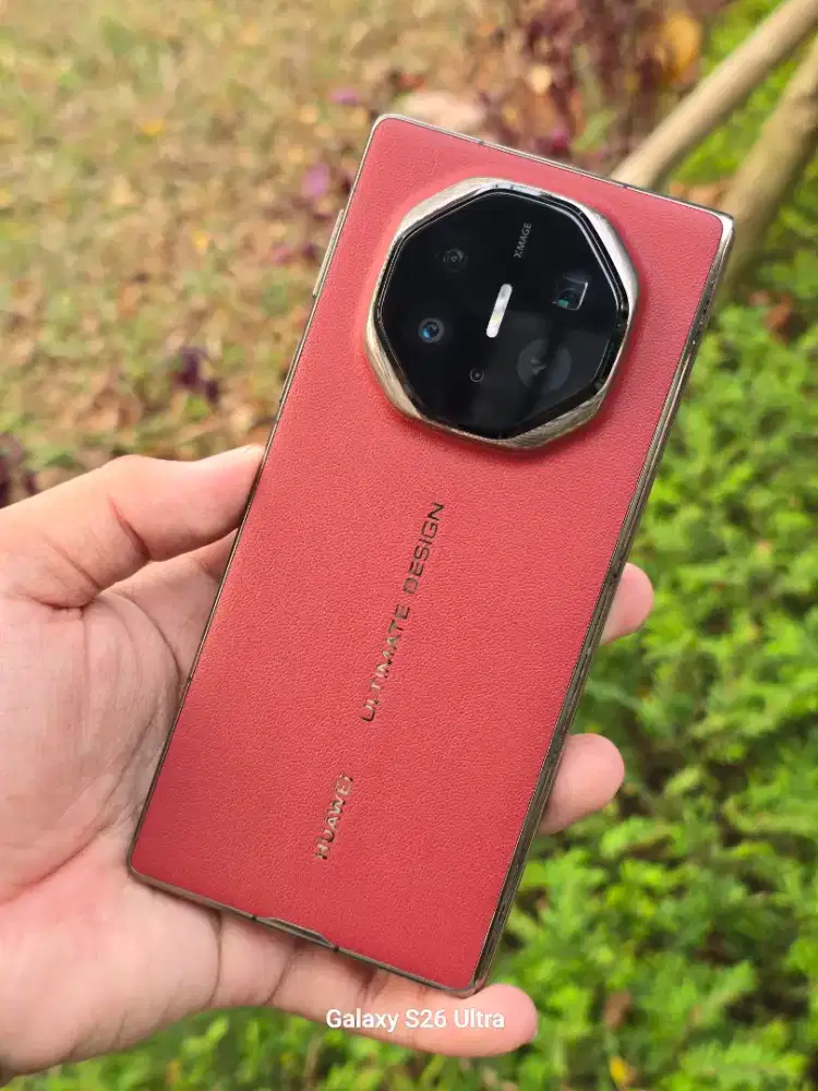 Huawei Mate XT Ultimate 16/1TB Resmi Indonesia