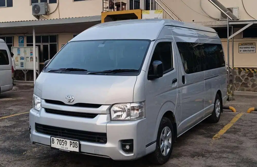 Toyota Hiace 2023 Diesel