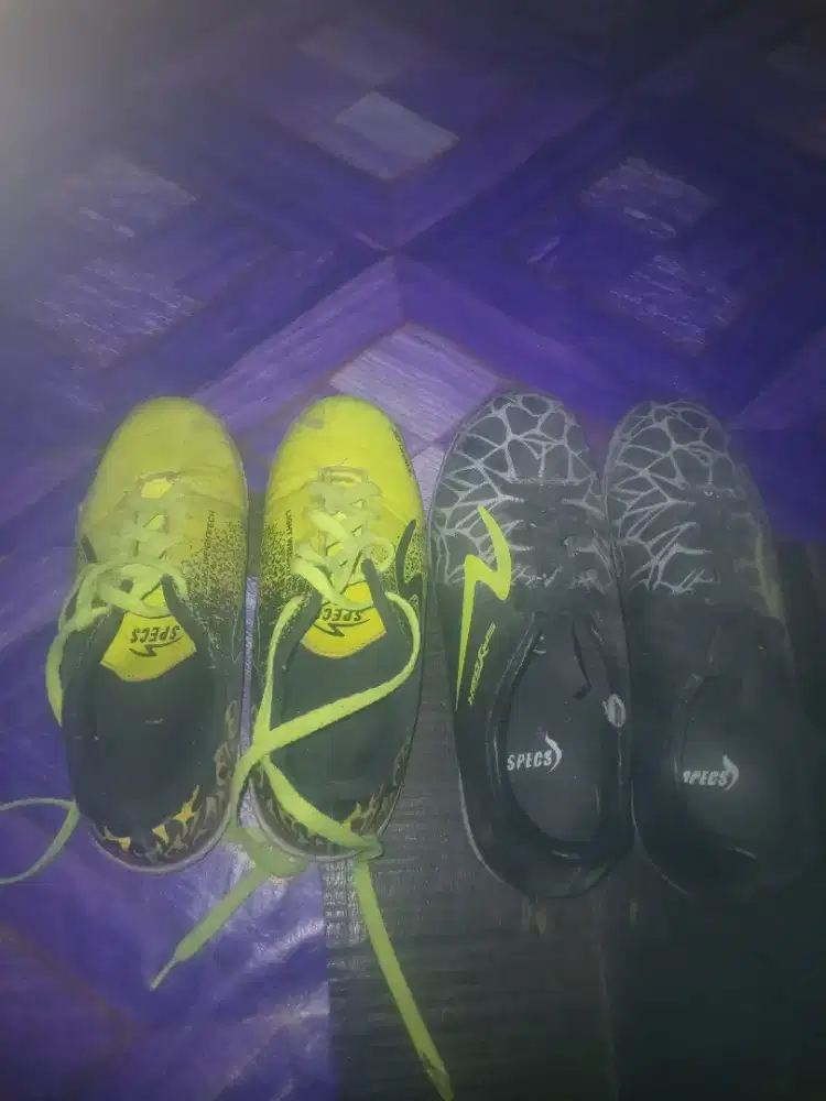Di jual sepatu futsal lah ukuran 37/38