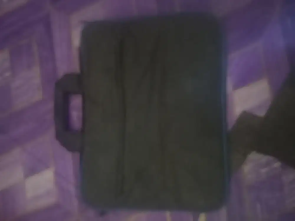 Di jual tas lektop masih bagus