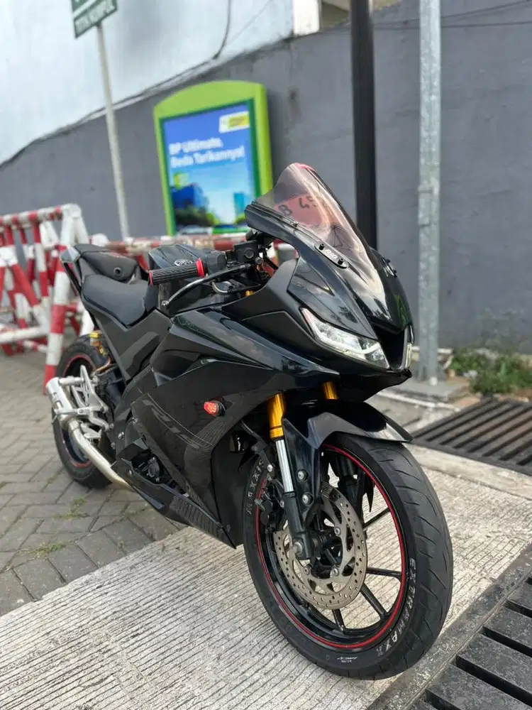 Yamaha R15 V3 Black 2018