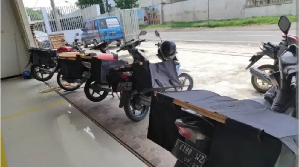 Dibutuhkan Sales Motoris untuk Lumpia