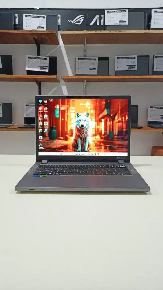 Laptop gaming Acer Travelmate P214 Intel Core i7-Gen13 Nvidia RTX 2050