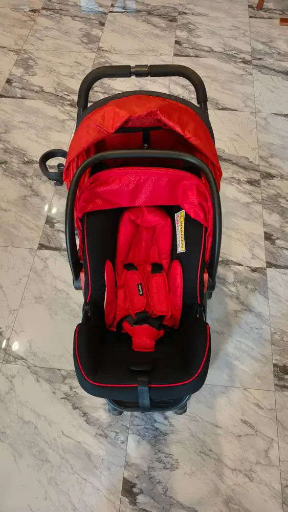 Stroller dan Baby Carrier GB x Coco Latte Minus di Pegangan