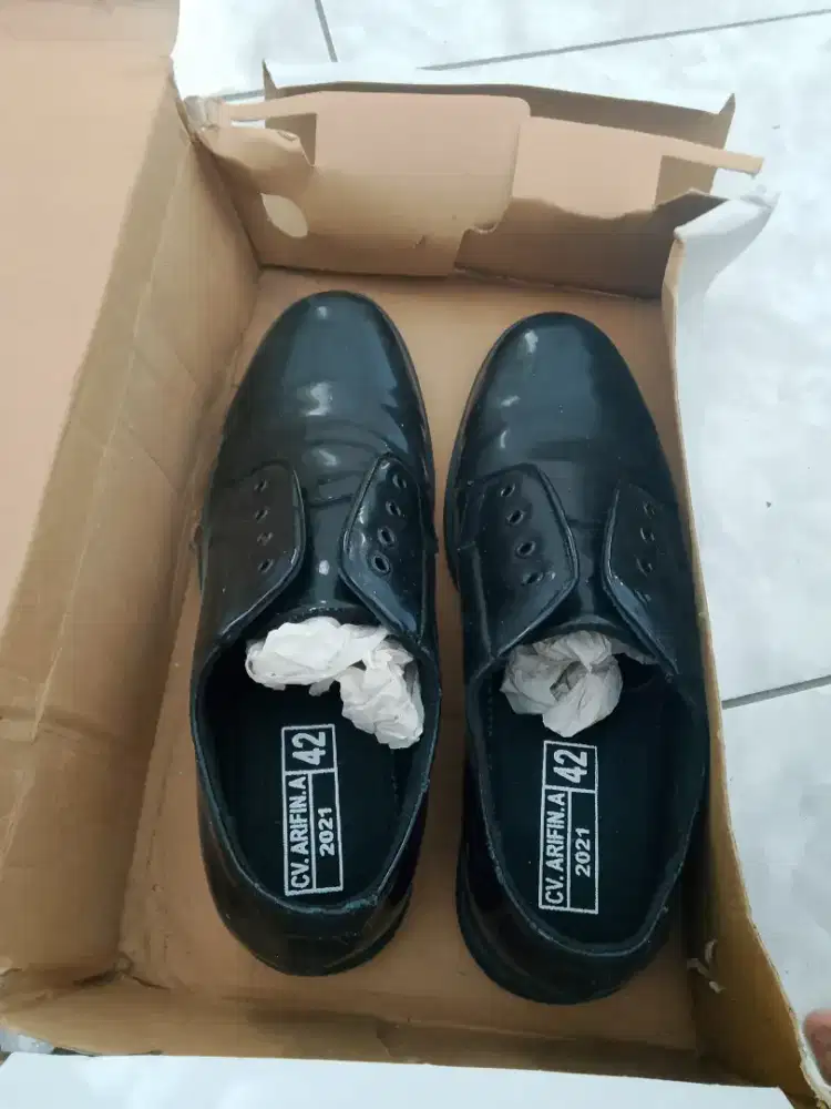 Sepatu TNI Al baru