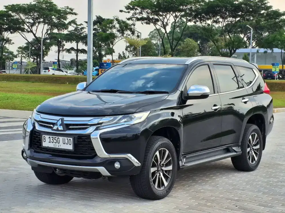 Mitsubishi Pajero Sport Dakar 4x2 Automatic 2016 Diesel Hitam  Metalik