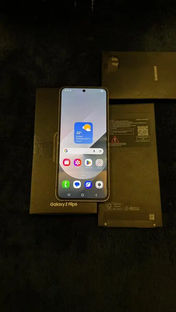Samsung Z Flip 6 silver 5G 12/256GB SEIN Mulus Lengkap