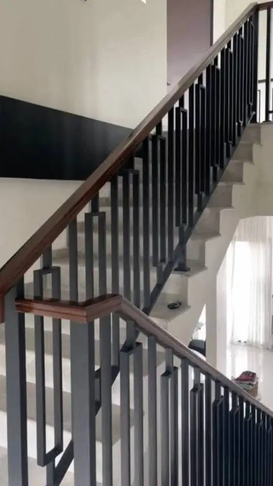 Pembatas/Reling Tangga Balkon Minimalis Bengkel Las Bandung