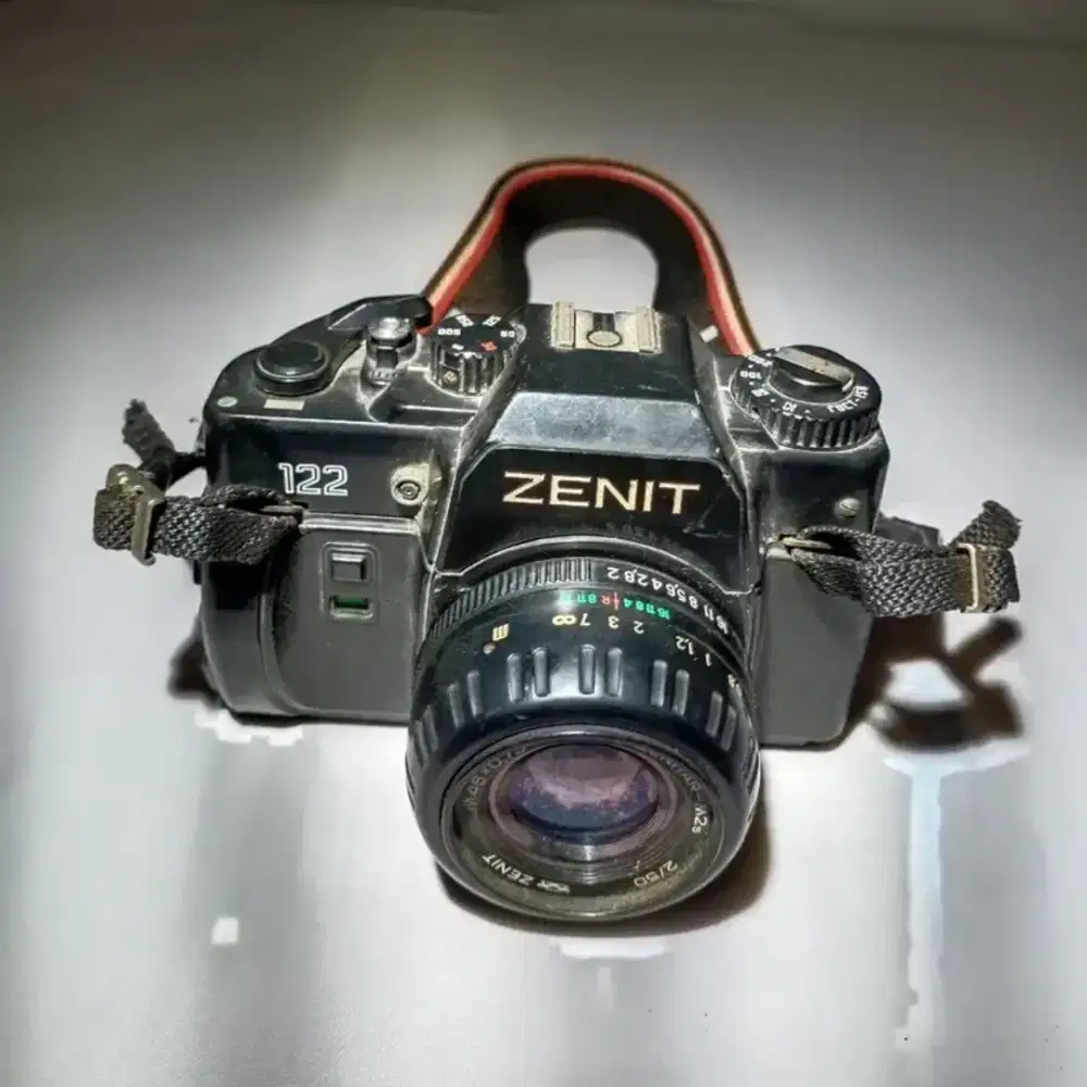 Kamera Zenith Rusia kondisi off / display