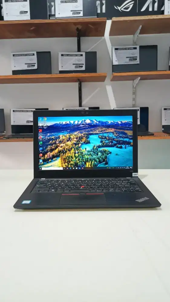 Laptop bekas Lenovo Thinkpad X280 Intel Core i5-Gen8 Ram 8 GB