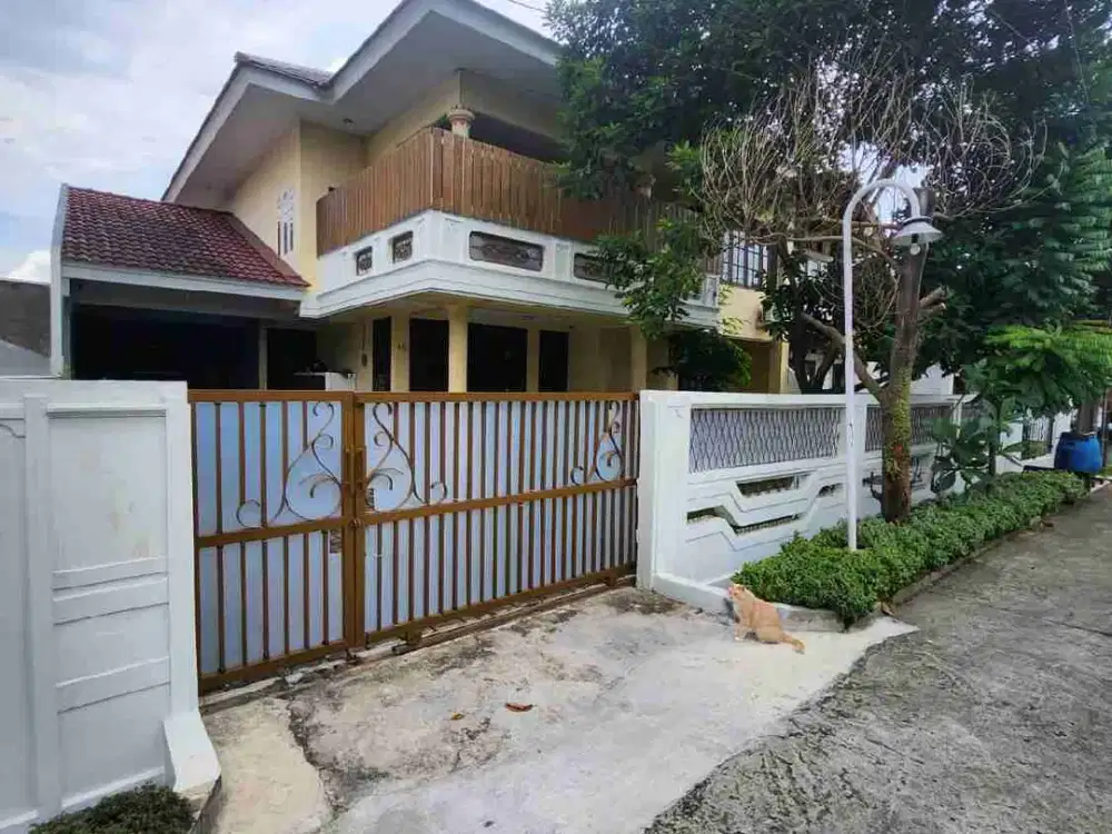 Dijual Rumah Luas dan Asri dekat Akses Tol Desari