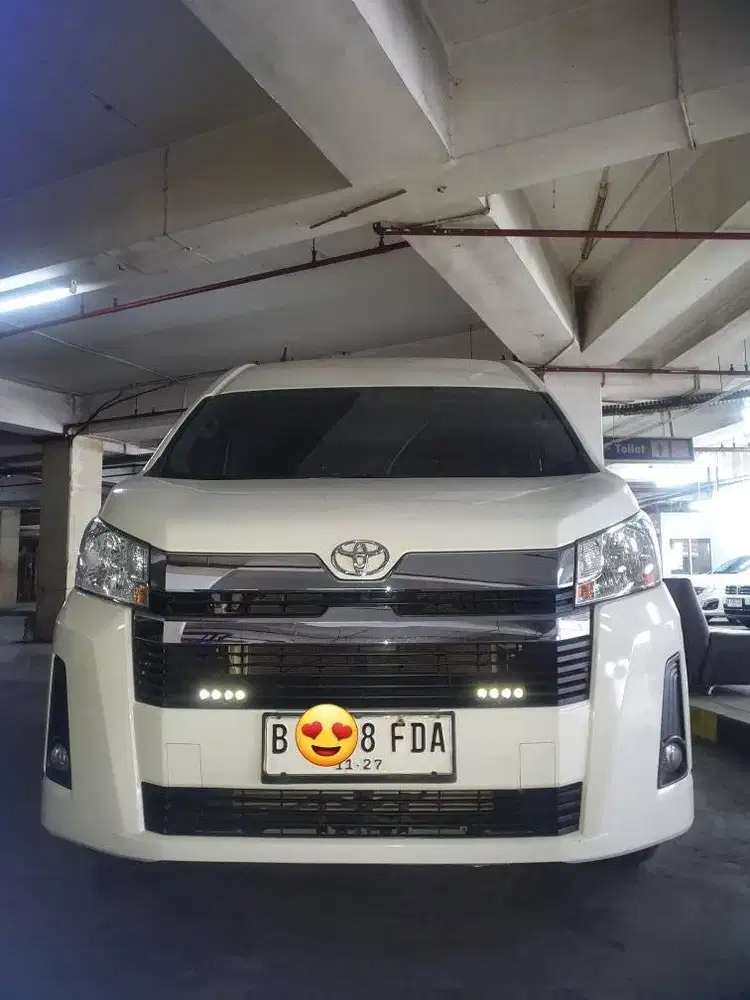 Toyota Hiace 2.8 Commuter 12 Seat Bangku Exclusive + Karaoke