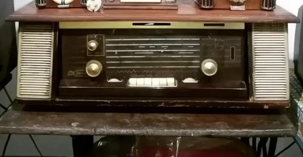 Radio Philips kondisi nyala sudah ganti mesin