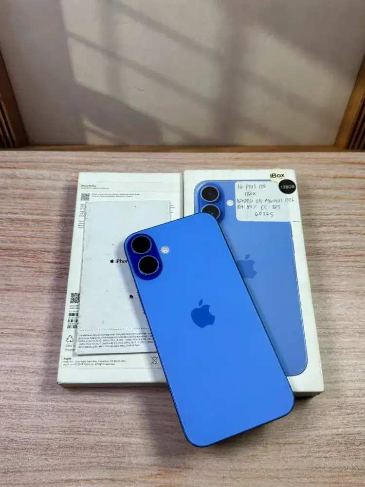 Iphone 16 plus ultramarine