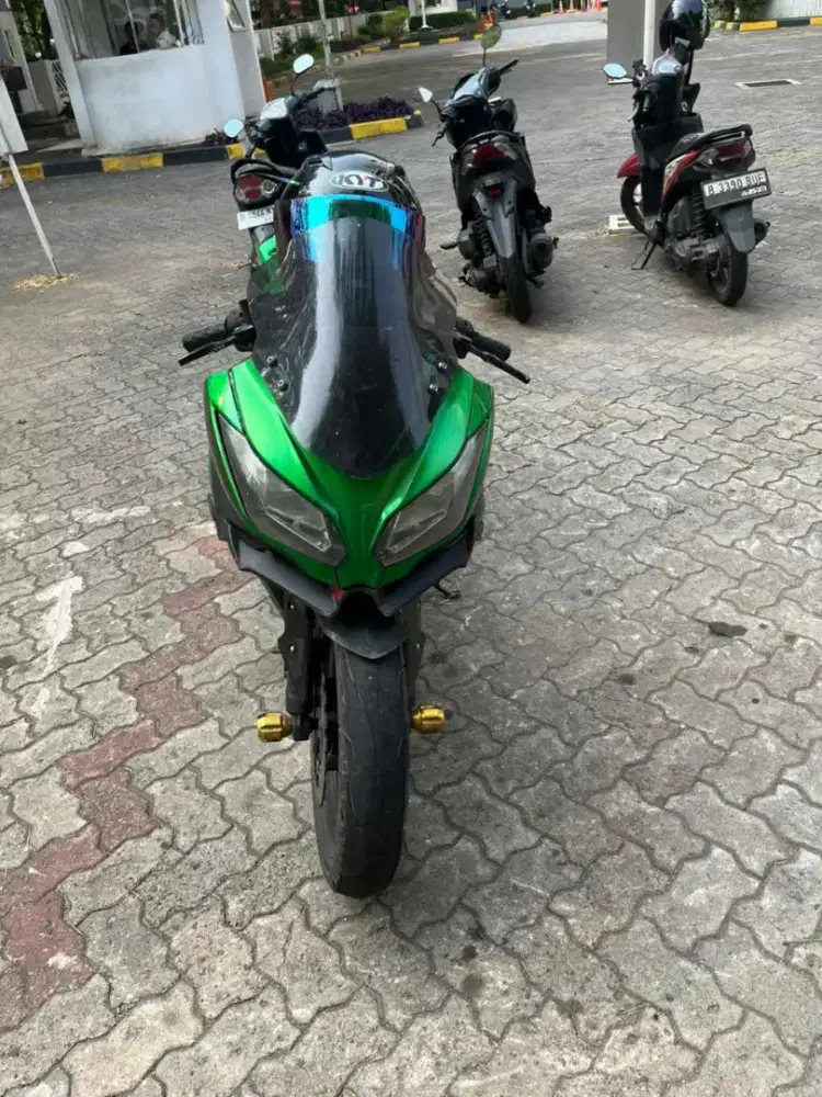 Dijual cepat kawasaki Ninja 250 Cc