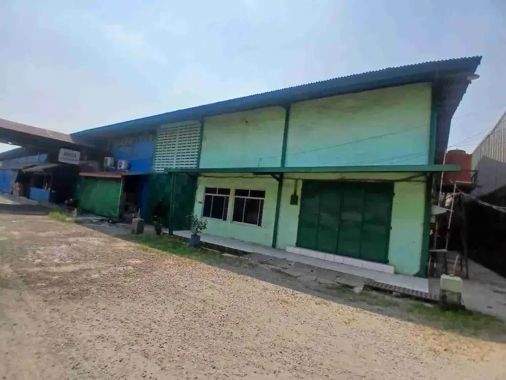 Disewakan Gudang Siap Pakai Di Jalan Raya Narogong. Kota Bekasi