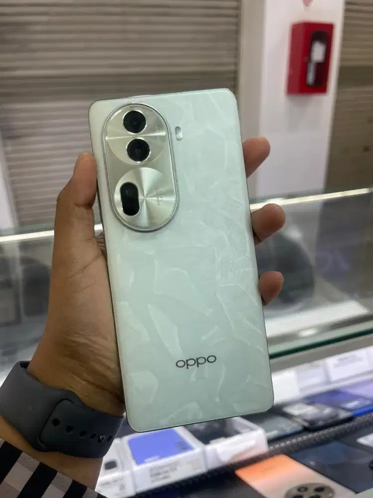 Oppo reno 11pro 12/512