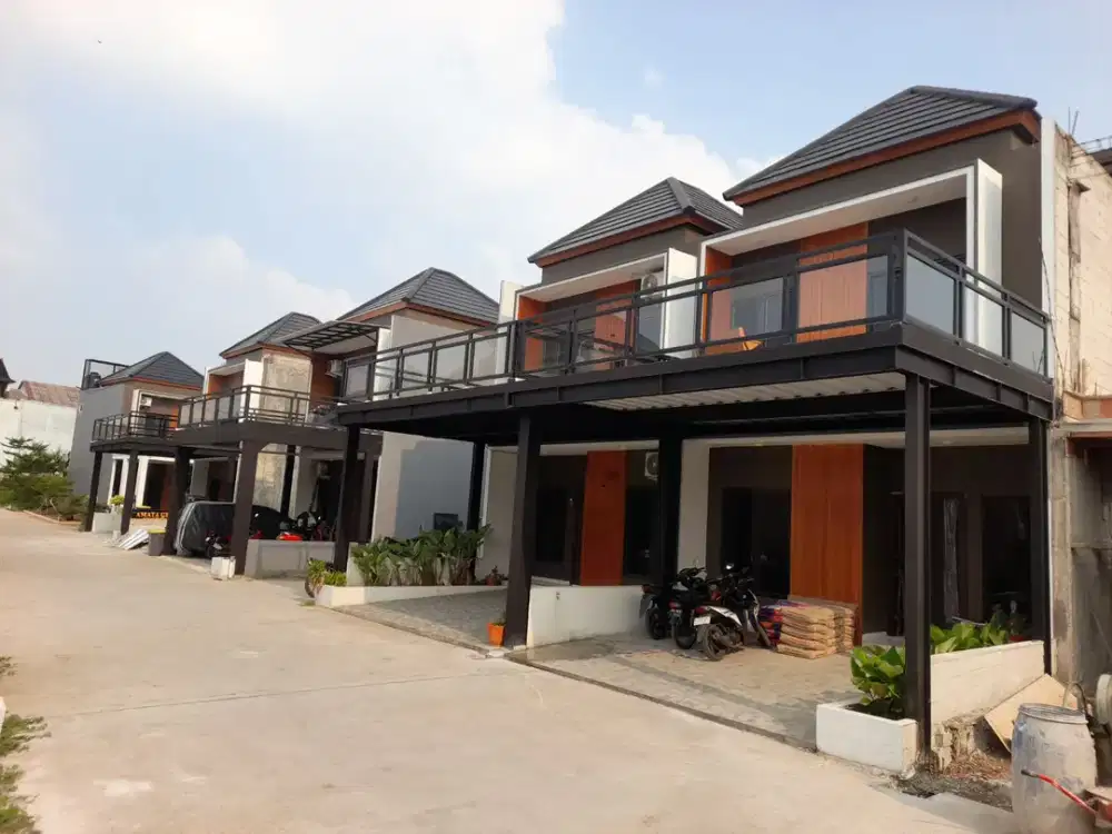 Rumah exclusive 2lantai pinggir jalan raya termurah dikelas nya cuma 900juta an