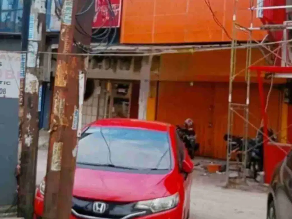 Ruko Pinggir Jalan Utama Pamulang Tangsel 2,5 Lantai Luas 87m