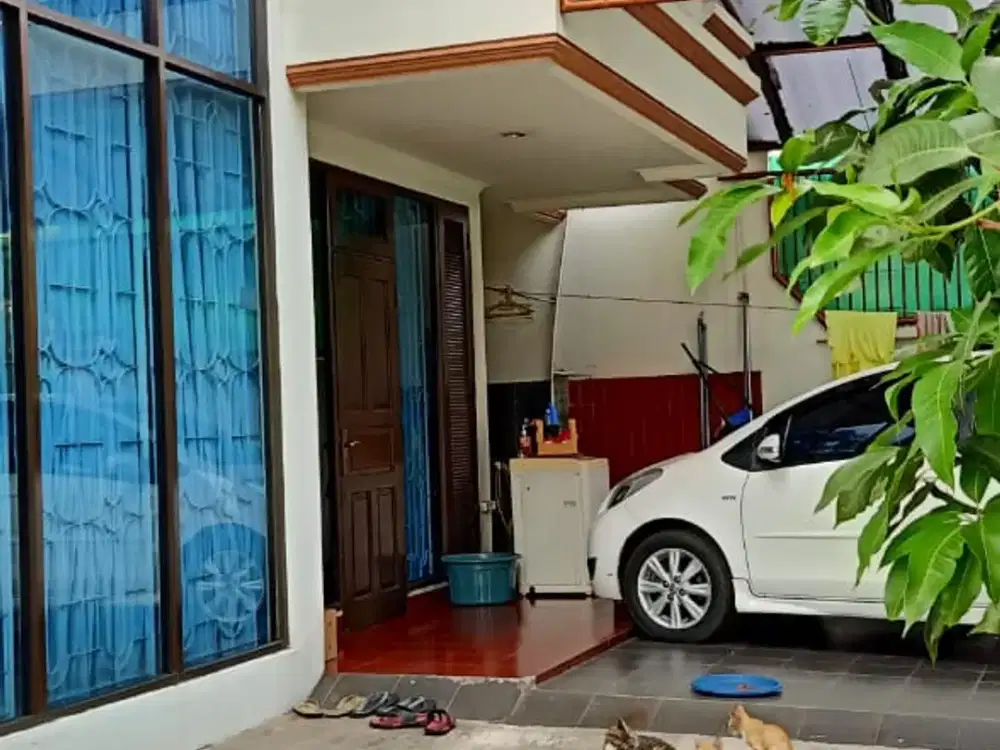 Rumah Hook 2 Lantai di Taman Modern Cakung – LT 255m², 4+1 KT, SHM, Carport 3 Mobil, Rp3,6 M Nego
