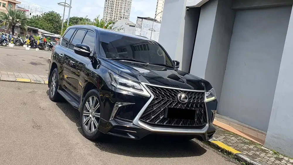 [ 4x4 - LOW KM ] Lexus LX570 LX 570 Sport V8 AT 2016/2017