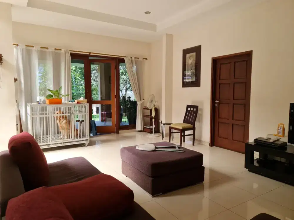 Hot Sale! Rumah Tinggal Asri Berlokasi Dilingkungan Exlusive Kota Baru Parahyangan, Bandung