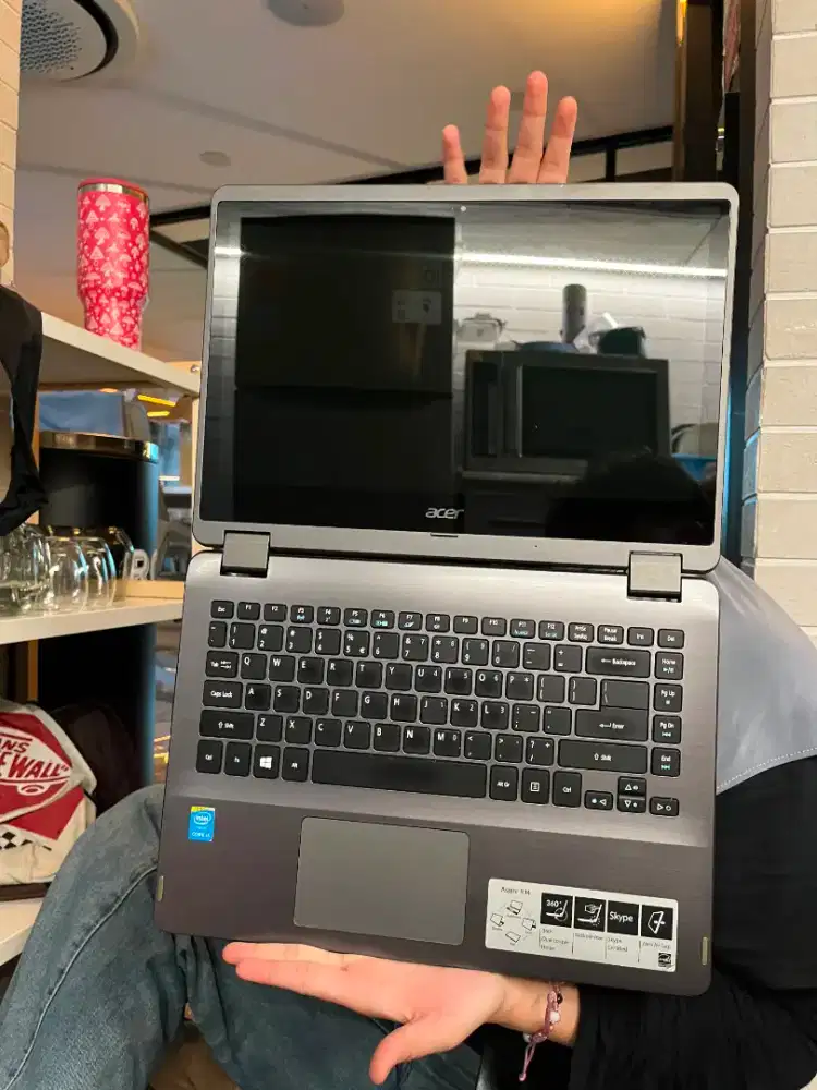 laptop Acer Aspire R3-471T.