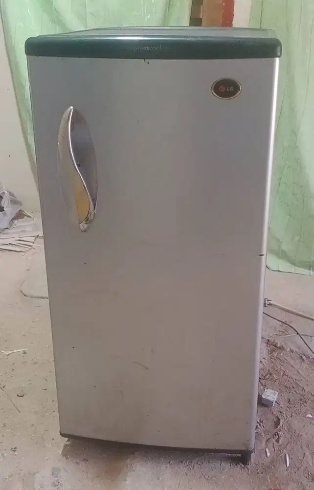Kulkas 1 pintu LG EXPRESSCOOL.Mesin Original Pabrik belum pernah rusak