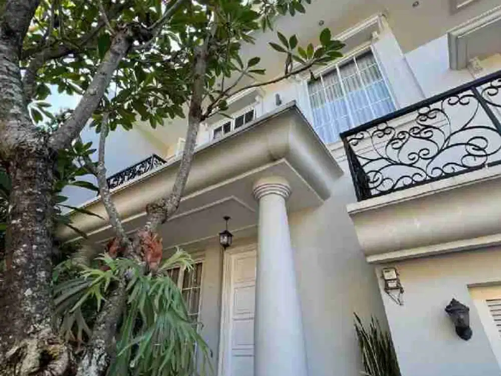 Dijual Cepat Rumah Cantik 2 Lantai di Puspita Loka BSD
