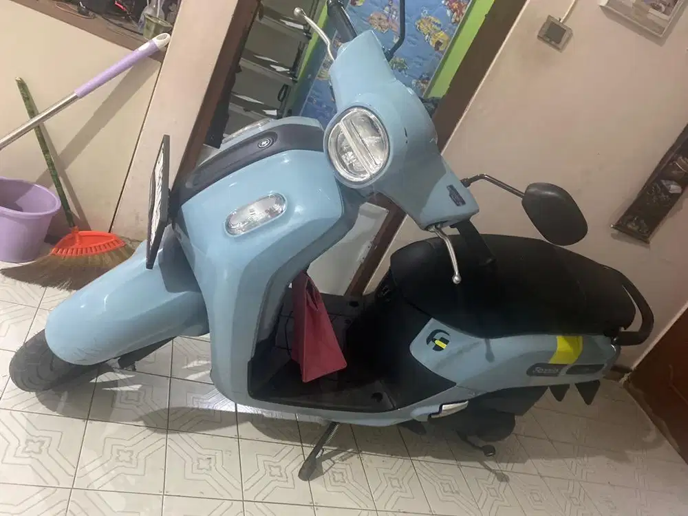 Yamaha Fazio biru muda