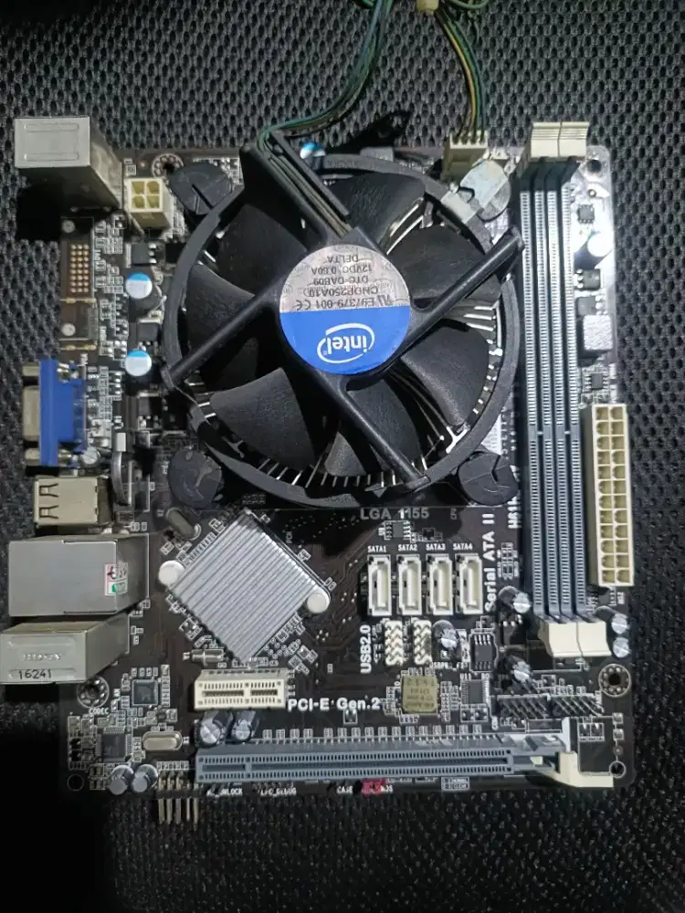 Matherboard dan Prosesor i3 gen 3