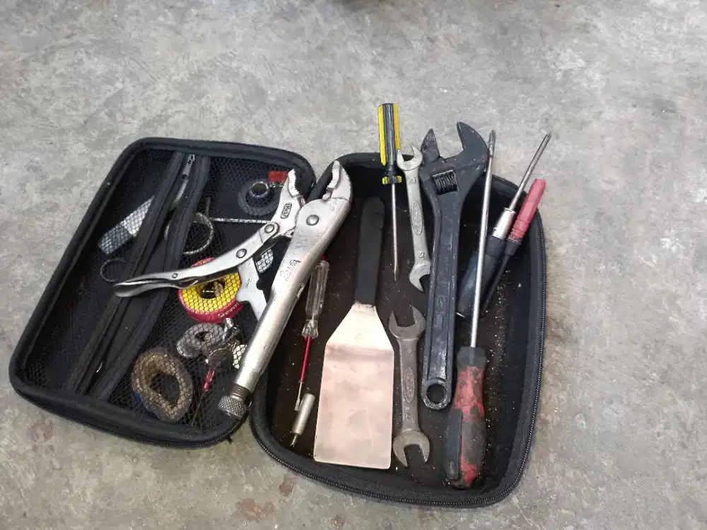 Dijual kunci2 masih bagus sama tempatnya
