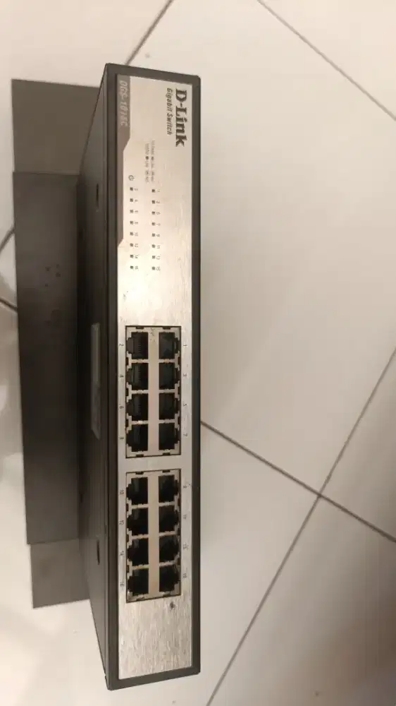 Hub swit 16 port Gigabyte normal