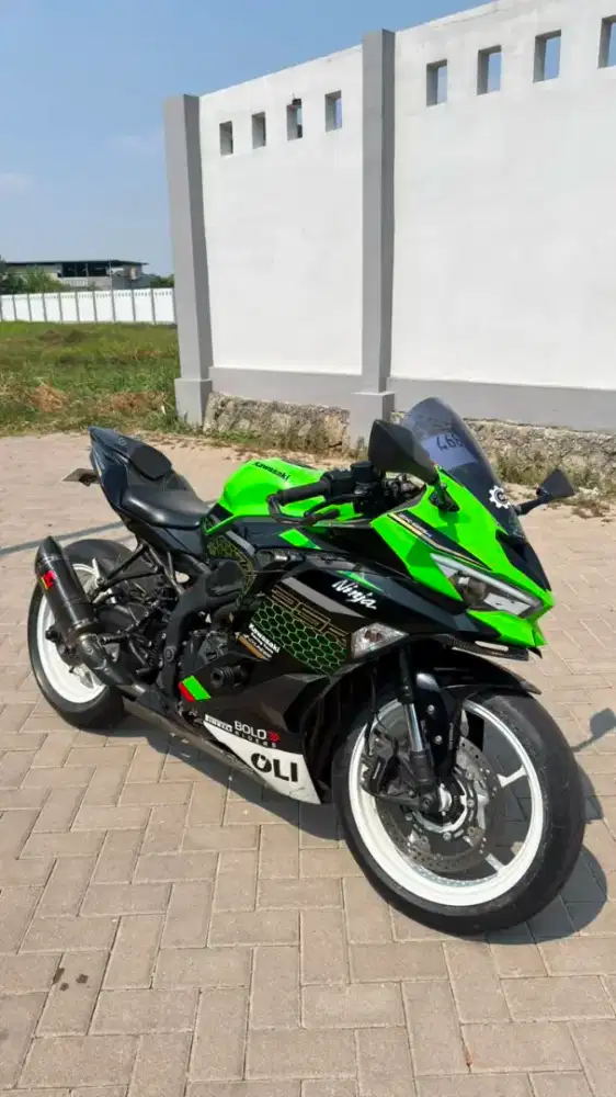 ZX25R ABS SE 2020 SUPER LOW KM