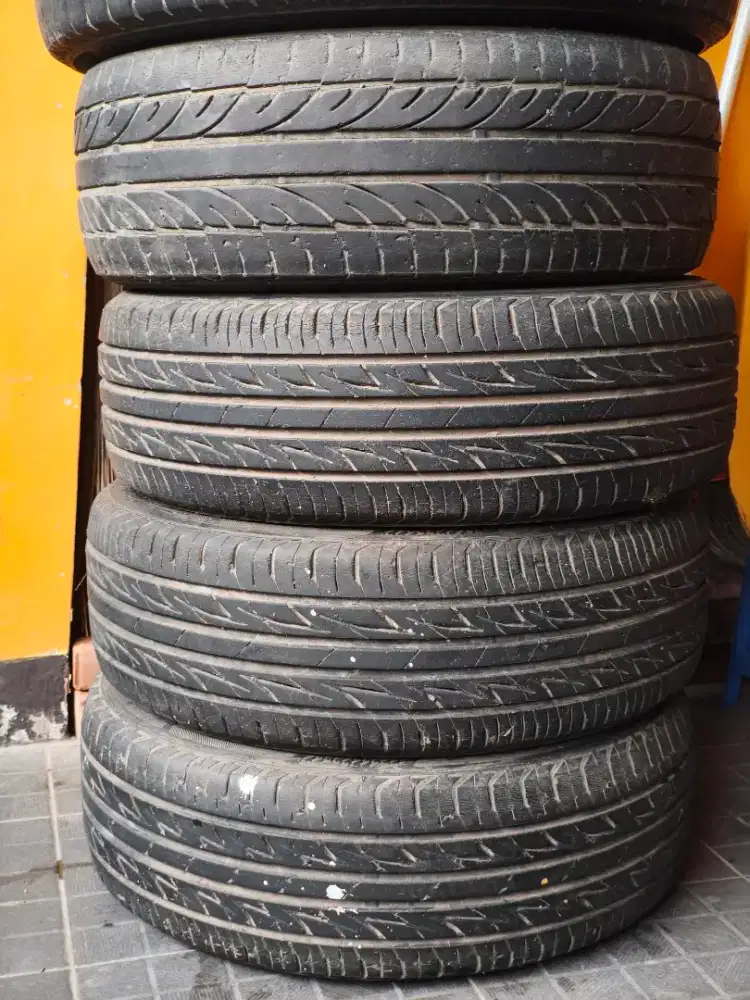 Ban Bridgestone 185 60 14 Turanza potenza