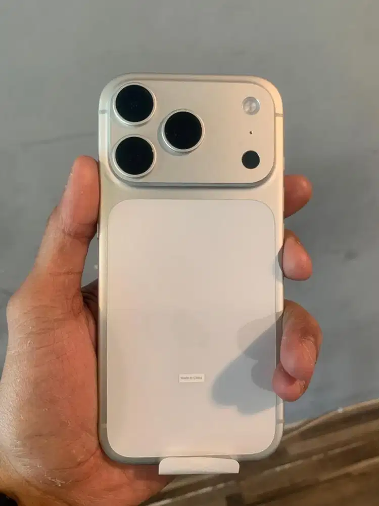 17 PRO 256 IBOX BNOB