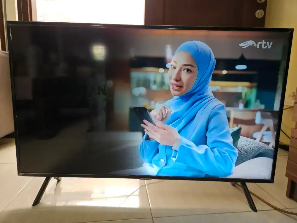 Tv samsung smart UHD 43inch.