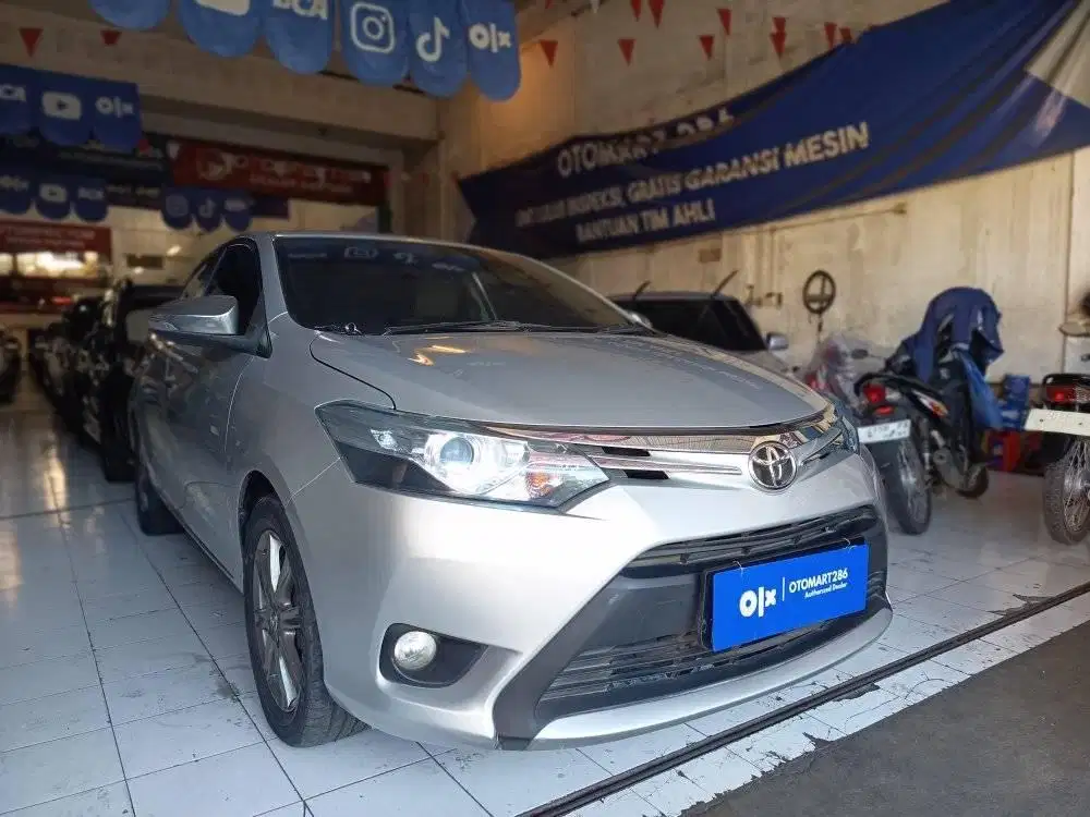 TOYOTA 2015 VIOS G 1.5 AT SILVER
JL.RAYA KENJERAN 286 OTOMART 286