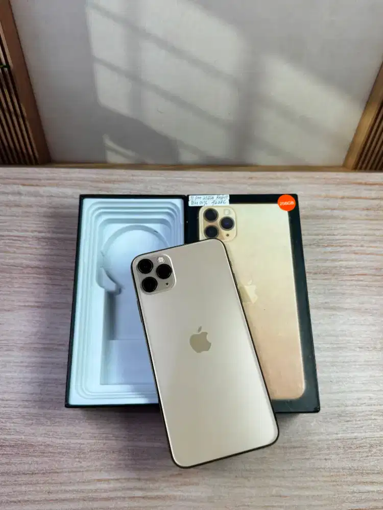 Iphone 11 promax gold