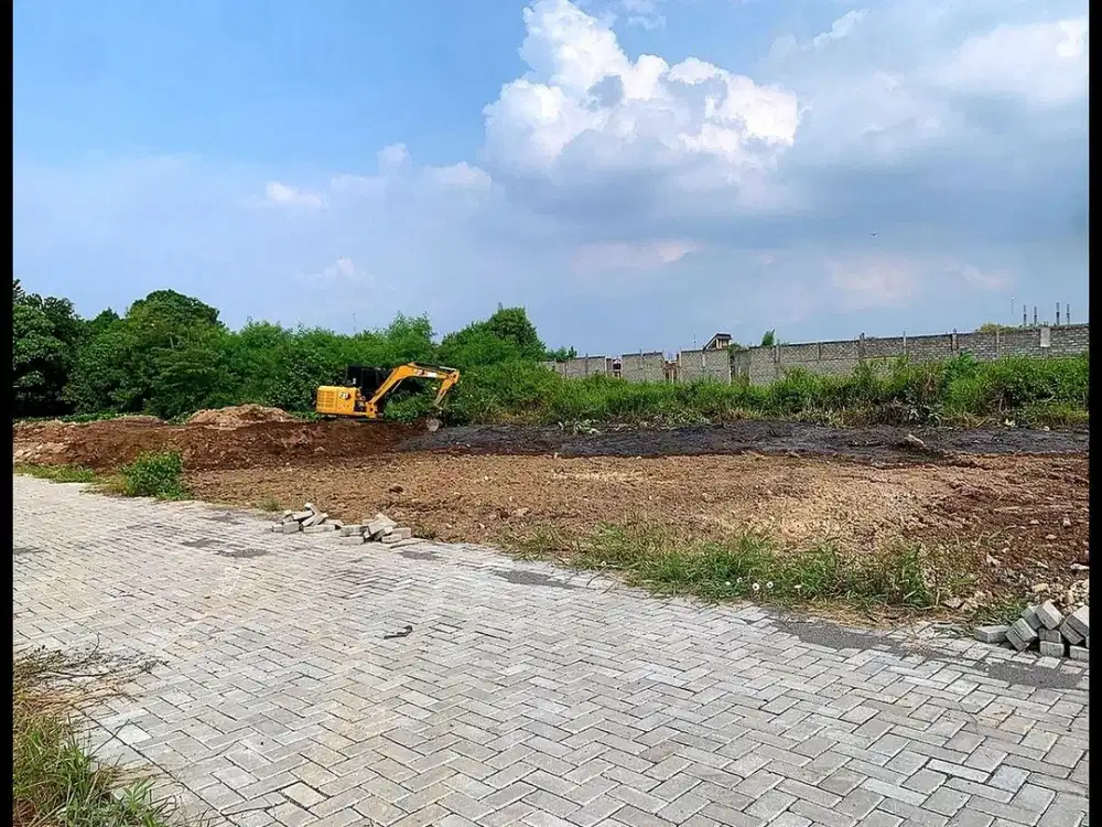 Tanah Yogyakarta di Jl. Taman Alamanda Dekat Kampus UTY
