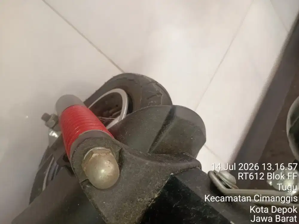 Sepeda listrik dan skuter