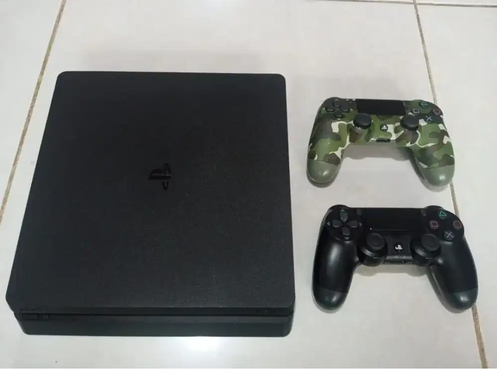 ps4 slim 1TB + 2 stik ori mesin, seri 22