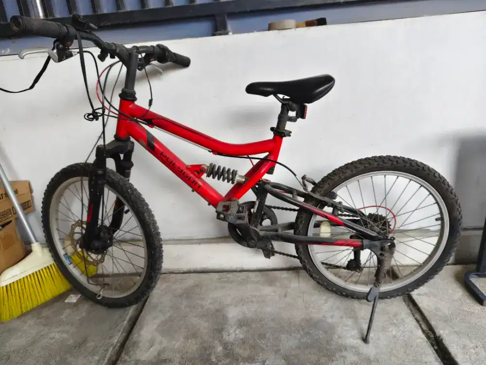 Sepeda polygon storm 300