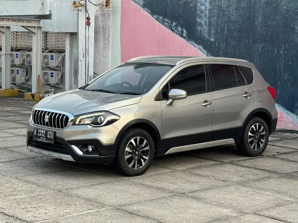 SIAPA CEPAT !! Dp 30jt SUZUKI SX4 SCROSS 2022 MATIC S CROSS !! KM 29rb