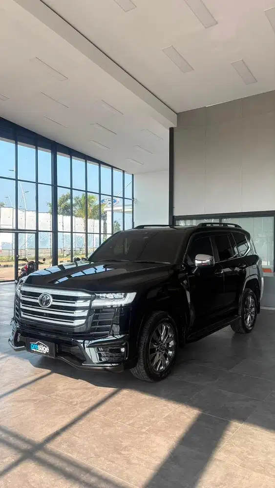 *Toyota Land Cruiser 3.3  2025*