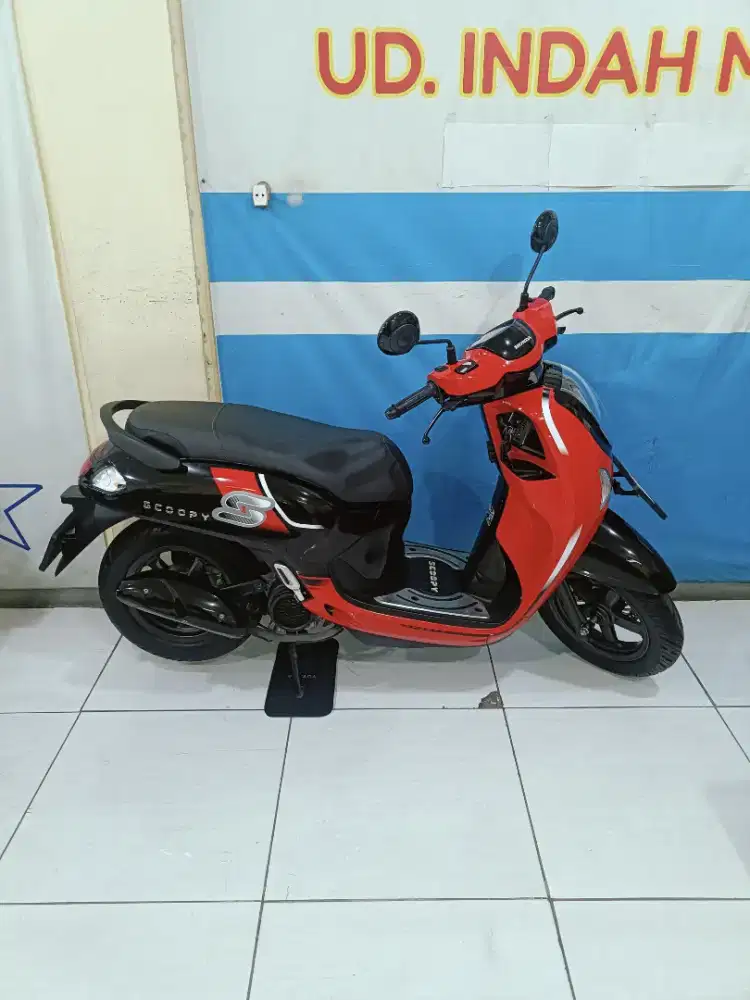 L Surabaya Honda SCOOPY ESP SPORTY FI ECO 2024 KM 5000 ISTIMEWA MULUS
