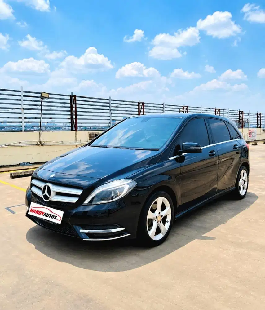 Mercedes Benz  Automatic Hitam Metalik