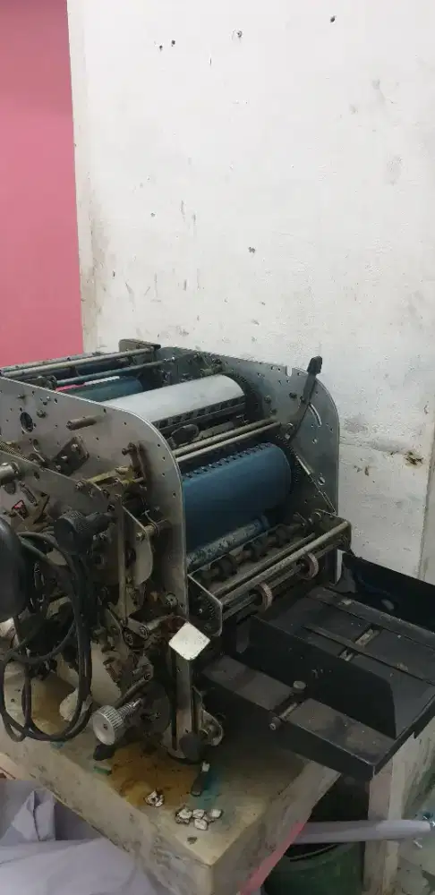 Mesin offset Mesin cetak faktur dll